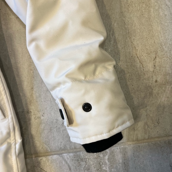 Canada Goose Shelburne Parka - Picture 5 of 7